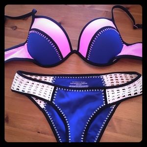 Victoria’s Secret Bikini (34D)